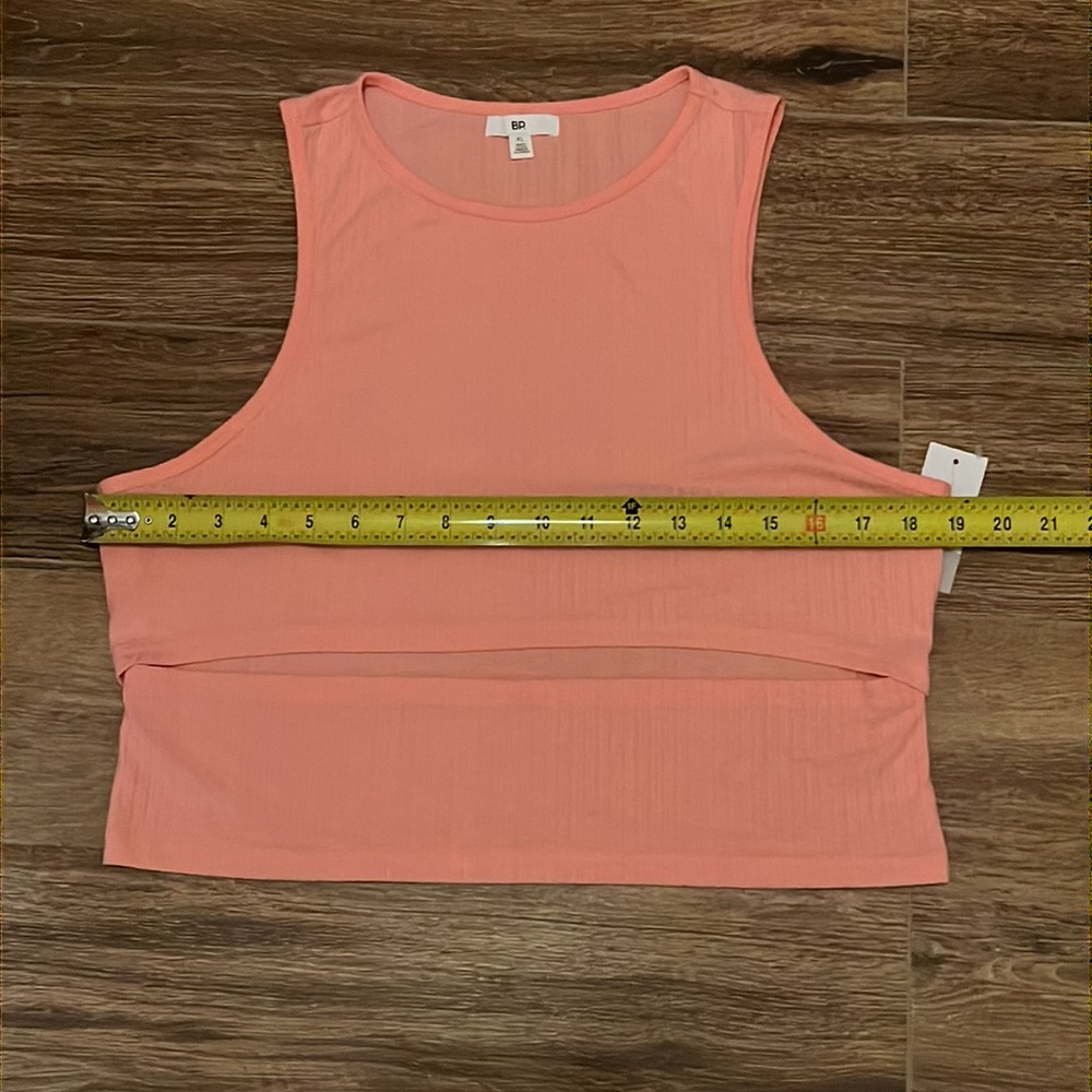 NWT. BP CUT OUT Cropped TOP…………….105 - Picture 4 of 8